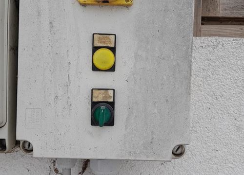 VERKAUFE Güllepumpe samt Halterung und Schaltkasten