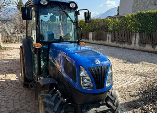 New Holland T4020v