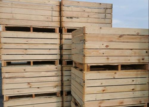 Grosskisten aus Holz ca 120x80x70cm
